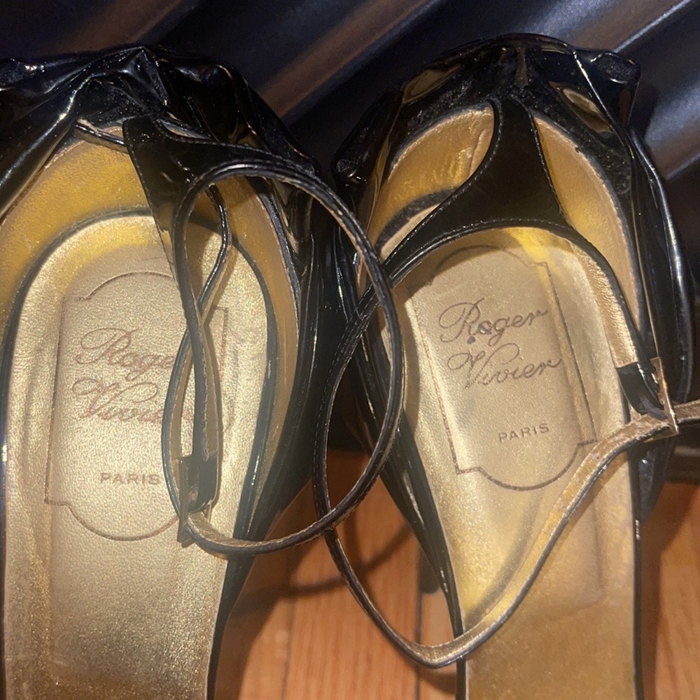 Shoes - Picture 3 of 7